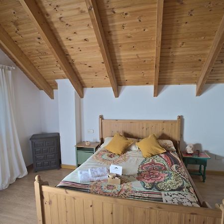 Casa Con Jardin, 4 Habitaciones Y Mucho Encanto En Cercedilla Exterior photo